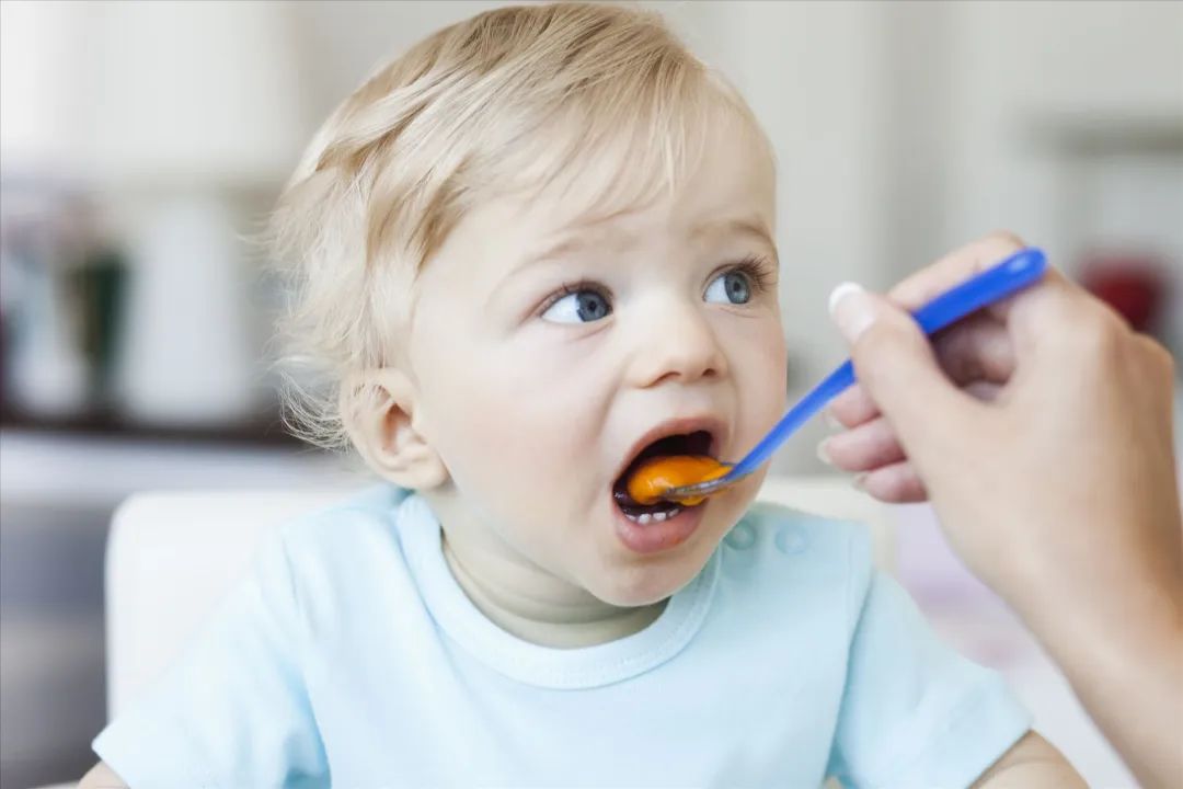 福馨孕产期小贴士：宝宝积食有哪些症状？