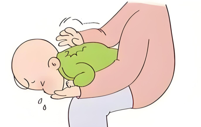 福馨孕产期小贴士：当新生儿发生呛奶时，福馨教你在家如何处理？